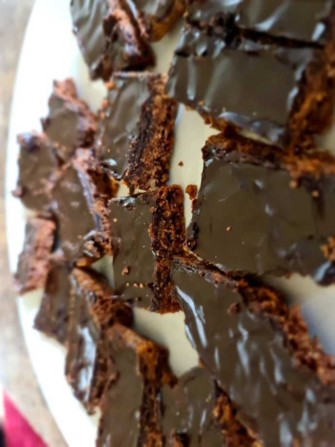 Yummy chocolate slice no bake recipe