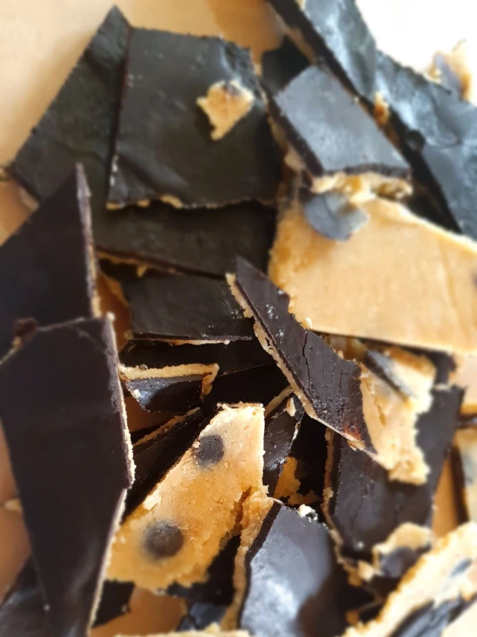 Chocolate Chip Cookie Dough Bark Recipe